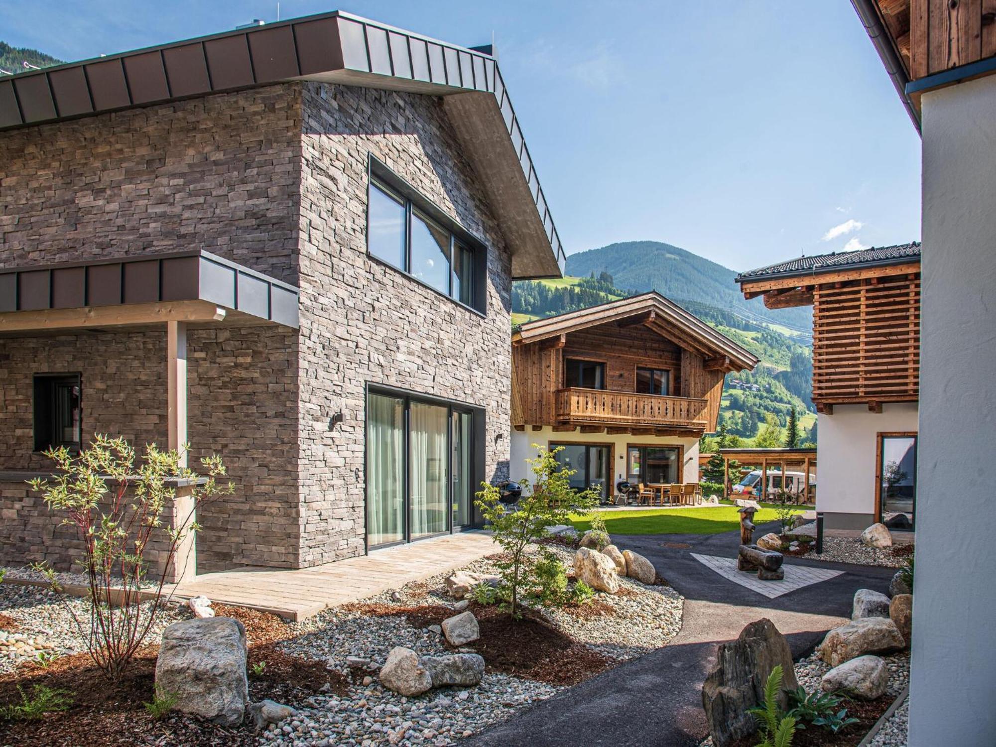 The Village Chalet Stone House Wald im Pinzgau Bagian luar foto