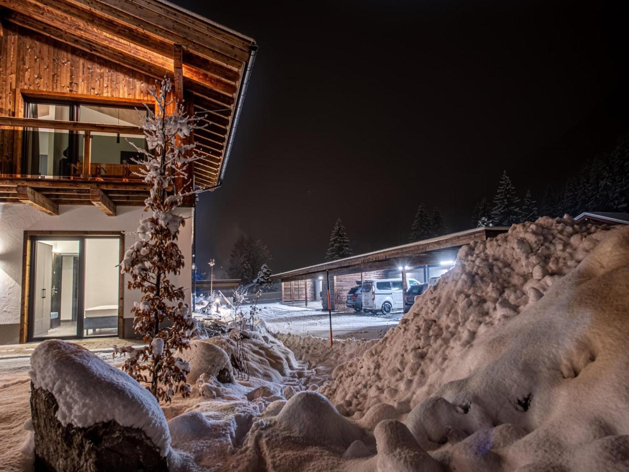 The Village Chalet Stone House Wald im Pinzgau Bagian luar foto