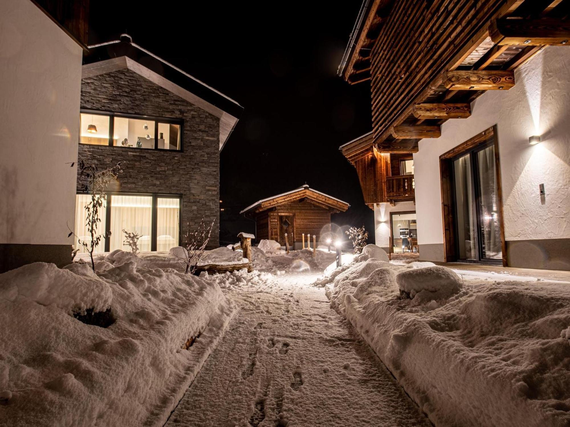 The Village Chalet Stone House Wald im Pinzgau Bagian luar foto