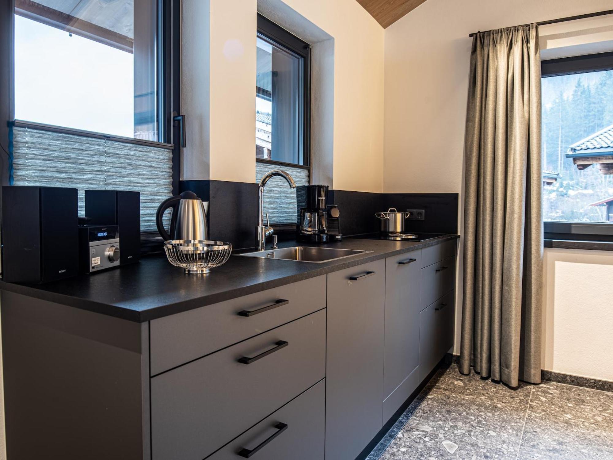 The Village Chalet Stone House Wald im Pinzgau Bagian luar foto